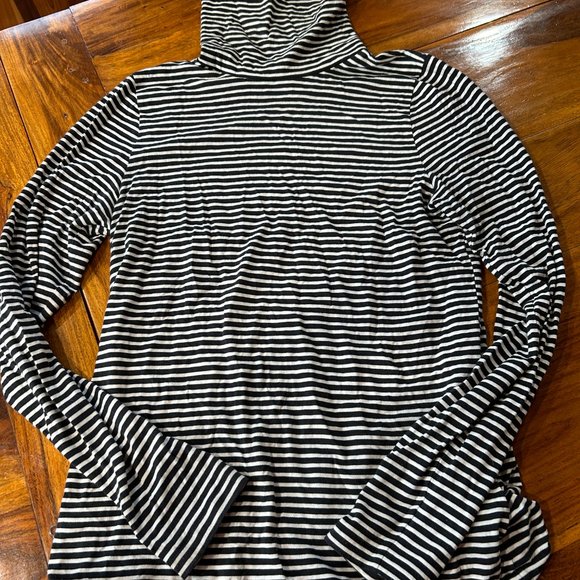 J Crew Turtlenecks - Picture 7 of 12